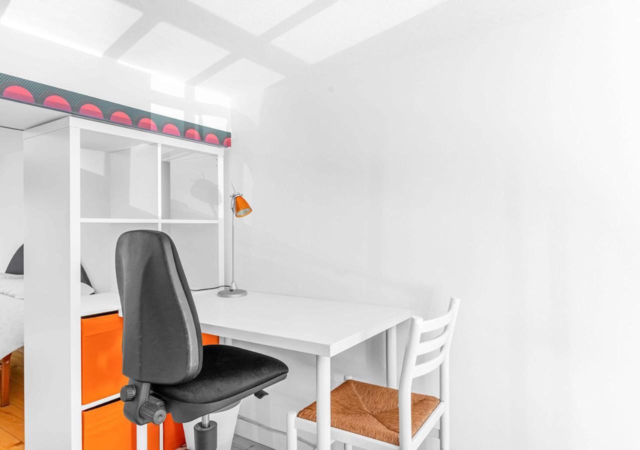 Duomo-linate Loft Free Parking Con Tv 50 E Wi-fi * Milaan